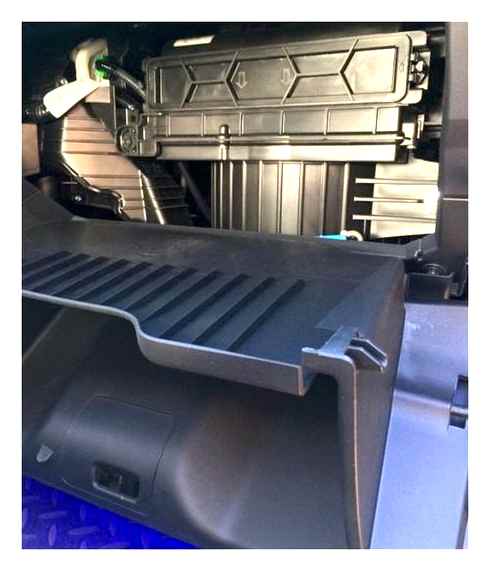 Заміна салонного фільтра Honda CR-V. Заміна повітряного фільтра Honda CR-V 3